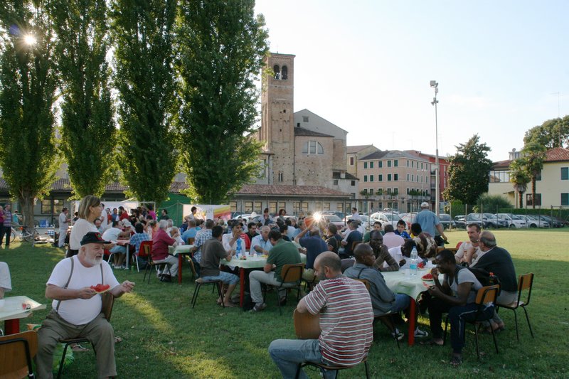 Click per vedere la foto successiva