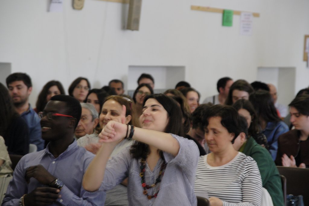 Click per vedere la foto successiva