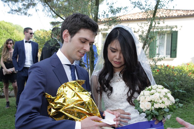 Click per vedere la foto successiva