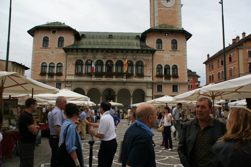 Click per vedere la foto successiva